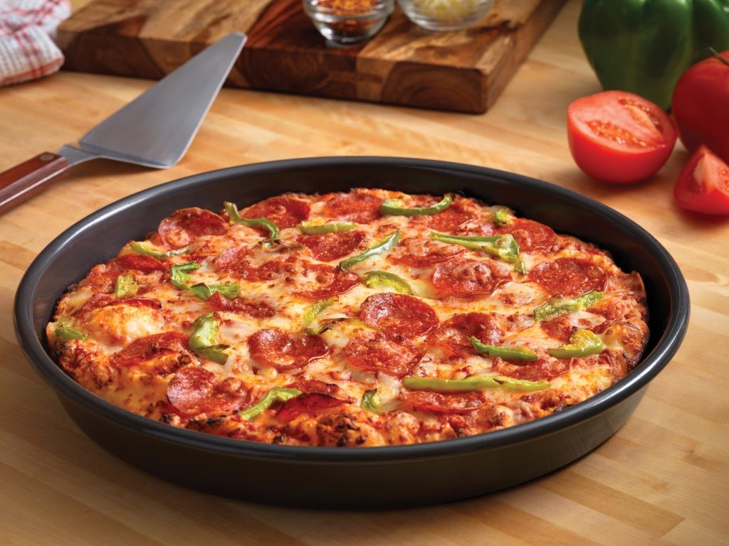 Weekly HR news wrap: Pizza policy goes to court, new LinkedIn fees