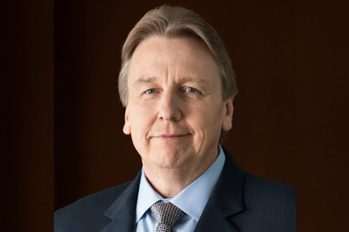 FM Global CEO grabs position as board chairman