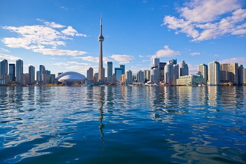 iStock-157389977-toronto-lakeontario-skyline.jpg