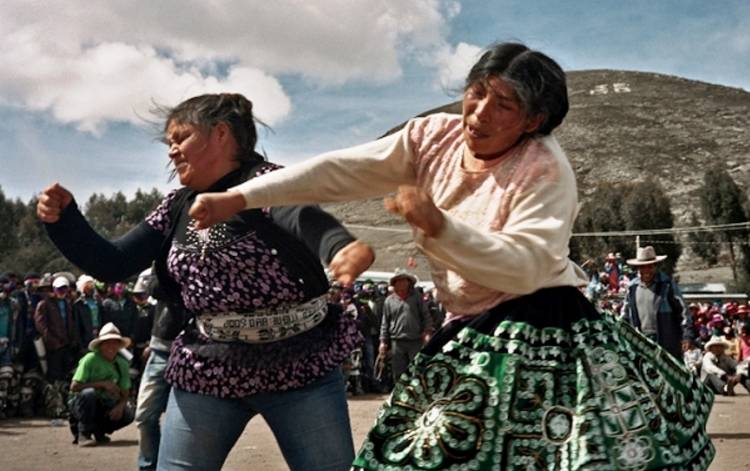 Lighter Side: Peru fighting festival lets workers beat up their boss | HRD  America